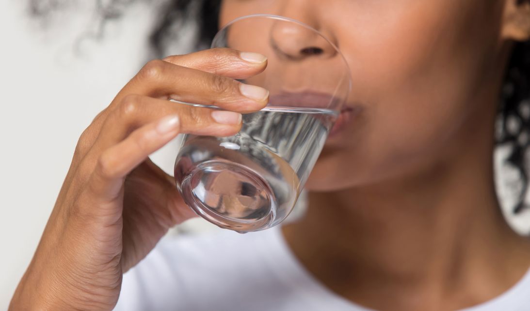 14 Effective Ways to Stay Cool Without AC