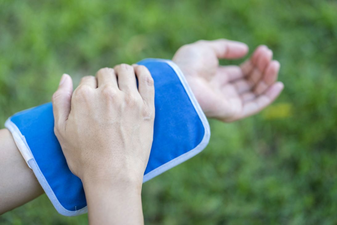 14 Effective Ways to Stay Cool Without AC