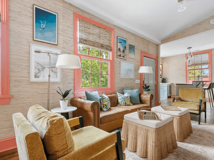 21 Best Charleston Airbnbs: Experience the City's Unique Neighborhood Life