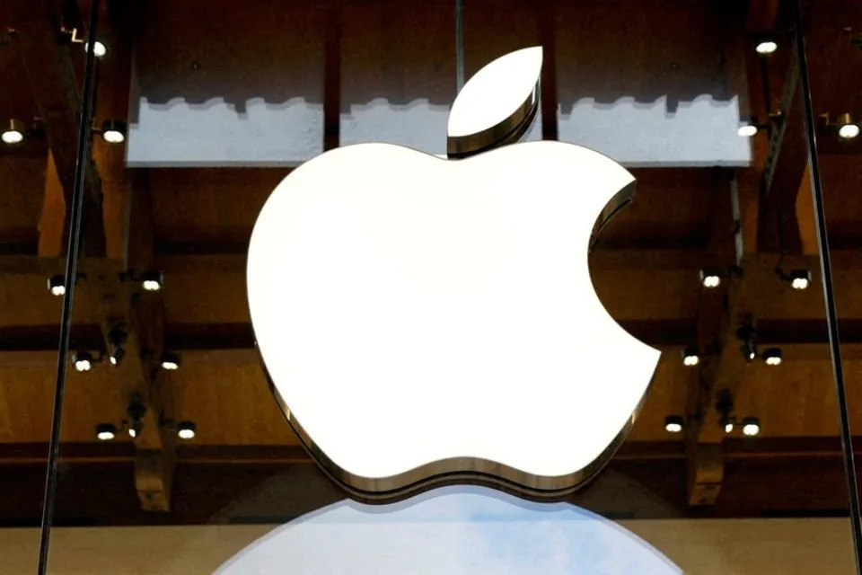 Apple Briefly Surpasses $5 Trillion Market Value, Becoming Only the Second Company Ever to Achieve This Milestone