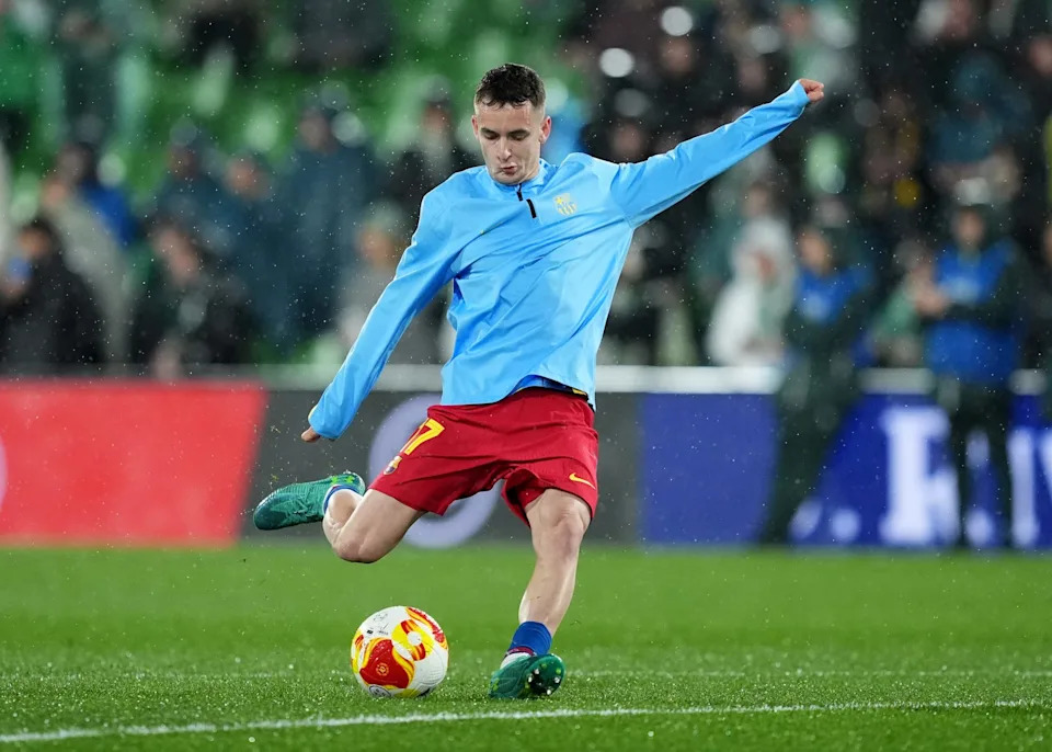Barcelona Refuse to Budge on Marc Casado Exit Plan Despite Frenkie de Jong Injury