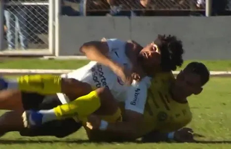 Corinthians' Friendly Match Against FC Cascavel: A Tale of Judo Moves and Near-Goals