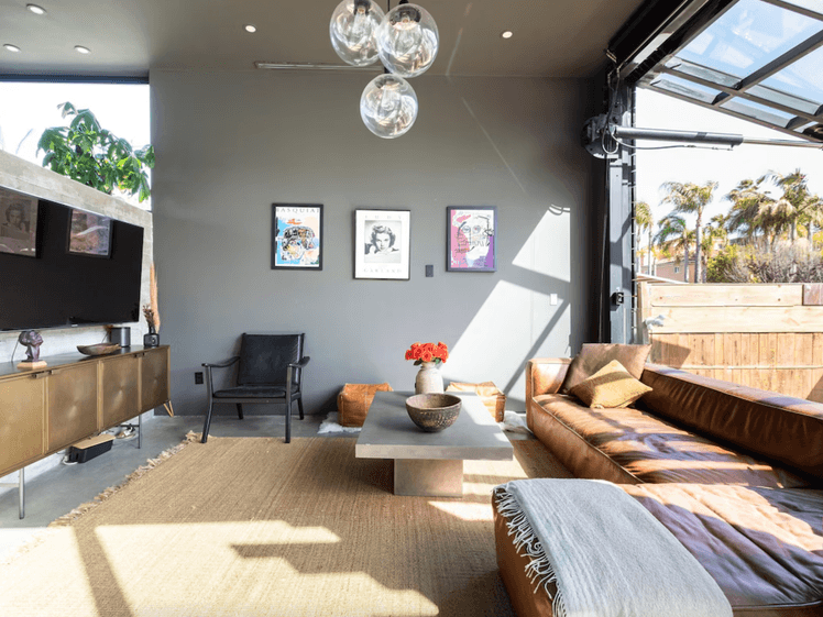 Discover the Best Airbnbs in Los Angeles for Unforgettable Beach Days and Starry Nights