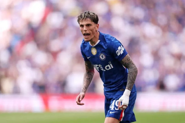 Garnacho Rejects Aston Villa, Insists on Roma Transfer: Latest Updates