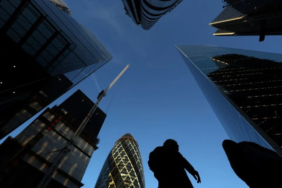 Geopolitical Shifts Drive Sovereign Funds Towards National Priorities, Study Finds