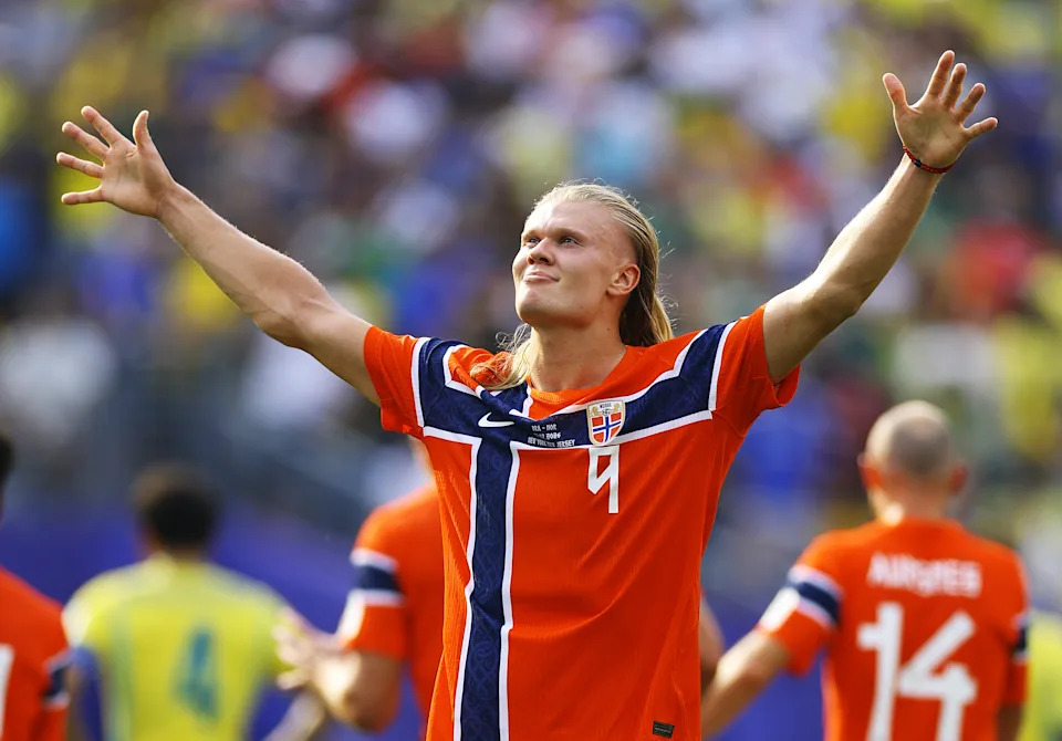 Haaland Sets Social Media Alight with His Passionate Response to Mexican Fans