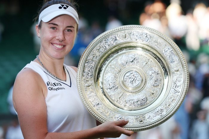 Jannik Sinner Defeats Alexander Zverev to Win Second Consecutive Wimbledon Title