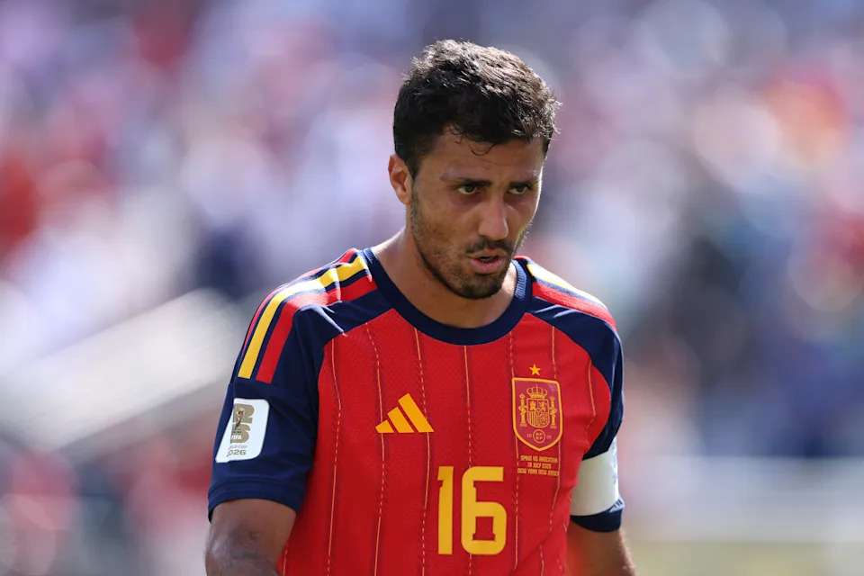 Manchester City Responds to Real Madrid's Pursuit of Rodri Amid World Cup Glory