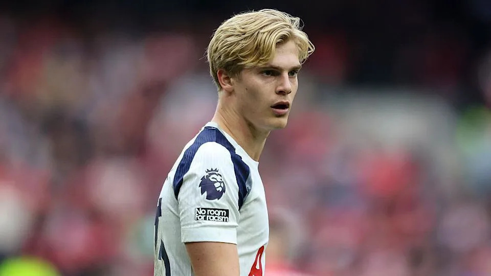 Nottingham Forest Set to Make £45m Offer for Tottenham's Lucas Bergvall
