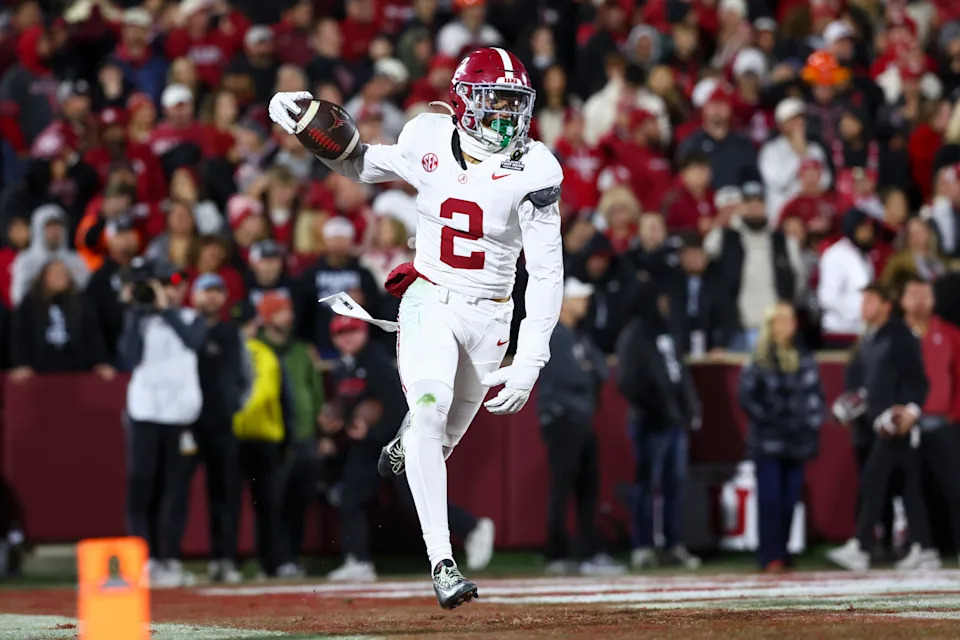Predicting Every SEC Football Team's Record Entering the 2026 Season