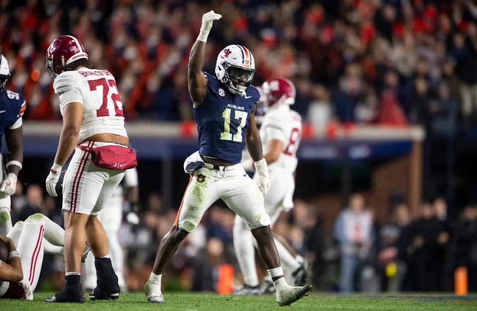 Predicting Every SEC Football Team's Record Entering the 2026 Season