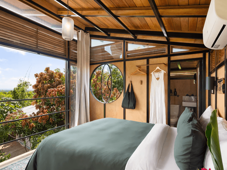 Sleep Among the Trees: Discover the World's Best Treehouse Airbnbs