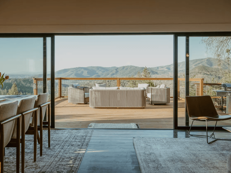 The Best Airbnbs Near Yosemite National Park for a One-of-a-Kind Getaway