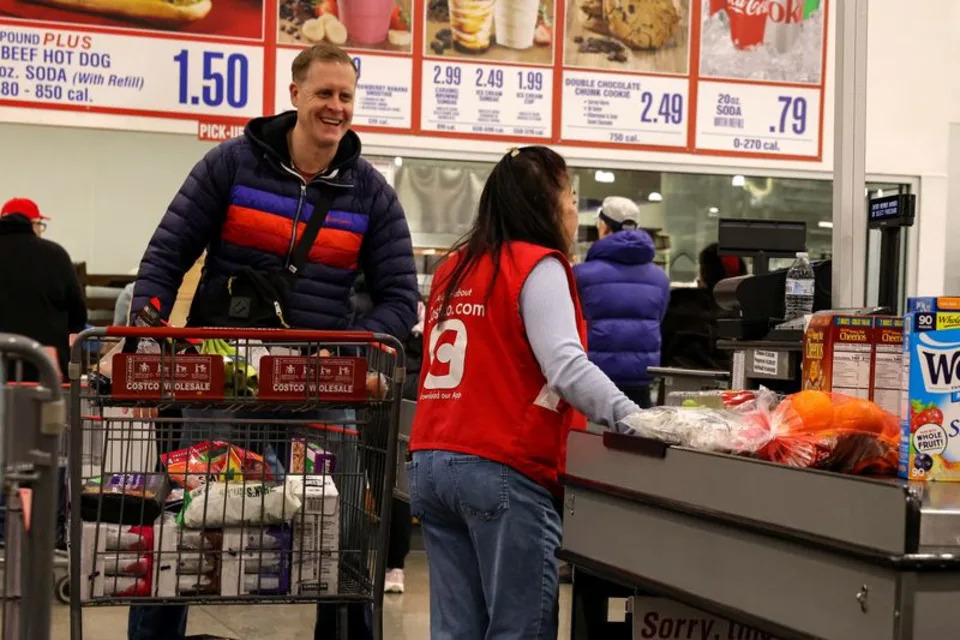 US Economic Growth Slows in Second Quarter Amid AI-Driven Demand